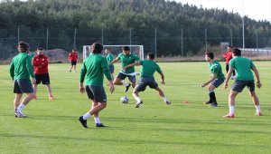 Bursaspor, milli maç arasında Bolu'da kampa girdi