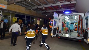 Çorum'da freni patlayan vinç eve çarptı: 4 yaralı