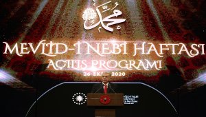 Cumhurbaşkanı Erdoğan:"(Kovid-19) Güçlü sağlık altyapımız, vakitlice aldığımız tedbirler ve sağlık çalışanlarımızın fedakarlıkları sayesinde diğer ülkelere göre hamdolsun bu sağlık krizini daha hafif geçiriyoruz."