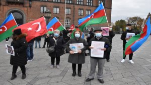 Danimarka'da, Azerbaycan'a destek gösterisi