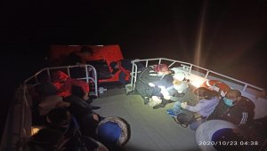Datça'da Türk kara sularına geri itilen 16 sığınmacı kurtarıldı