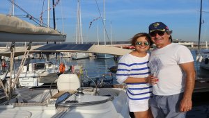 Deprem ve pandemi riski, rotalarını teknede yaşama çevirdi 