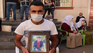 Diyarbakır annelerinin oturma eylemine iki aile daha katıldı