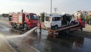 Diyarbakır'da tekstil işçilerini taşıyan servis devrildi: 10 yaralı