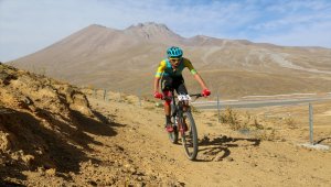 Erciyes Uluslararası Yol ve Dağ Bisikleti Yarışları'na devam edildi
