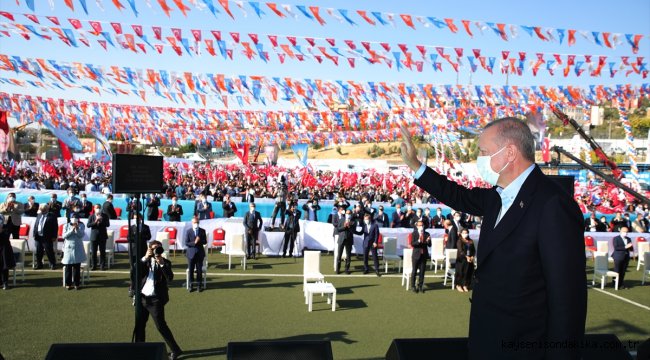 Erdoğan:"Hiçbir siyasi, ideolojik, sosyal, kültürel, ekonomik mülahaza, birlik beraberliğimizden, kardeşliğimizden daha önemli, daha hayati değildir" 