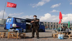 Erzurum'da köfteci olarak tasarlanan midibüs ilgi görüyor