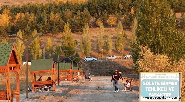 Erzurum'un zirvesindeki Tekederesi Göleti sonbaharda bir başka güzel