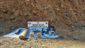 Hakkari'de PKK'lı teröristlere ait patlayıcı ve mühimmat ele geçirildi
