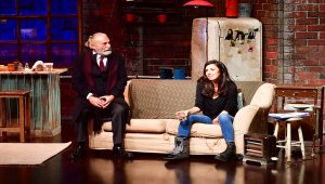 Haluk Bilginer'in rol aldığı "Pencere" tiyatroseverlerle buluştu