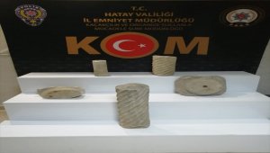 Hatay'da tarihi eser niteliği taşıdığı değerlendirilen objeler bulundu: 4 gözaltı