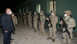 İçişleri Bakanı Soylu, İkiyaka Dağları'ndaki üs bölgesini ziyaret etti