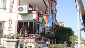 Iğdır'da her yer Türkiye ve Azerbaycan bayraklarıyla donatıldı