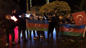 Iğdırlılar, Azerbaycan'a destek için araçlarıyla konvoy oluşturup şehir turu attı