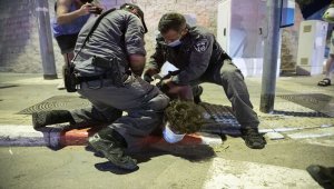İsrail'de Netanyahu hükümetinin Kovid-19 krizi karşısındaki "kötü yönetimi" protesto edildi