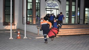İzmir'deki depremin ardından Malatya'dan bölgeye arama kurtarma ekipleri gönderildi