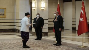 Kamboçya Büyükelçisi Heng, Erdoğan'a güven mektubu sundu