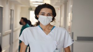 Kanseri yendi, Kovid-19'a karşı mücadelede "Ben de varım" dedi