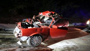 Kastamonu'da otomobil ile kamyon çarpıştı: 1 ölü, 1 yaralı