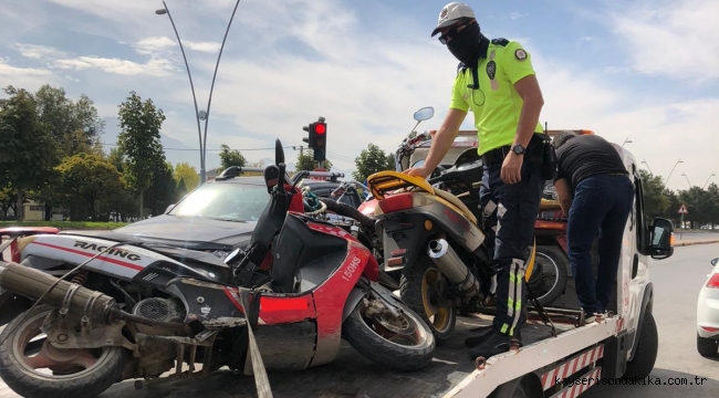 Kayseri Son Dakika: 4 günde 350 motosiklet sürücüsüne cezai işlem uygulandı. 88 motosiklet trafikten men edildi