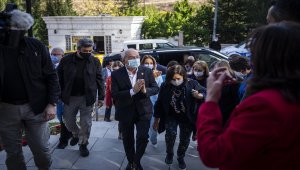 Kılıçdaroğlu kadın muhtarlarla bir araya geldi: