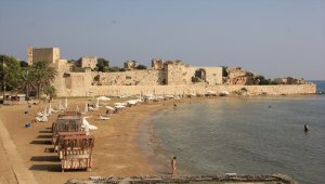 Kızkalesi'nde yazdan kalma günler yaşanıyor 