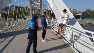 Kocaeli'de ayağından yaralanan genci zabıta ekipleri hastaneye yetiştirdi