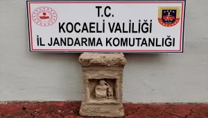 Kocaeli'de Roma dönemine ait tarihi eseri satmak isteyen kişi yakalandı