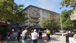Kocaeli'de yangında evlerinde mahsur kalan 6 kişiyi itfaiye kurtardı