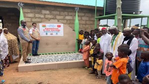 Kocaeli'deki hayırseverlerin desteğiyle Afrika'da su kuyusu açıldı