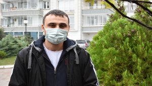 KOVİD-19 HASTALARI YAŞADIKLARINI ANLATIYOR - Kovid-19 testi iki ayda iki kez pozitif çıkan hasta: "İçinde o hastalığın varlığını bilerek yaşamak ayrı bir psikoloji"