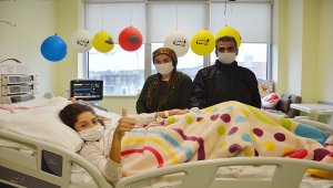 KOVİD-19 HASTALARI YAŞADIKLARINI ANLATIYOR - "Melek" Kovid-19 ve getirdiği hastalıkları yenerek ikinci hayatına "merhaba" dedi