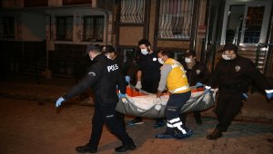 Küçükçekmece'de eşini bıçaklayarak öldürdüğü iddia edilen kişi gözaltına alındı