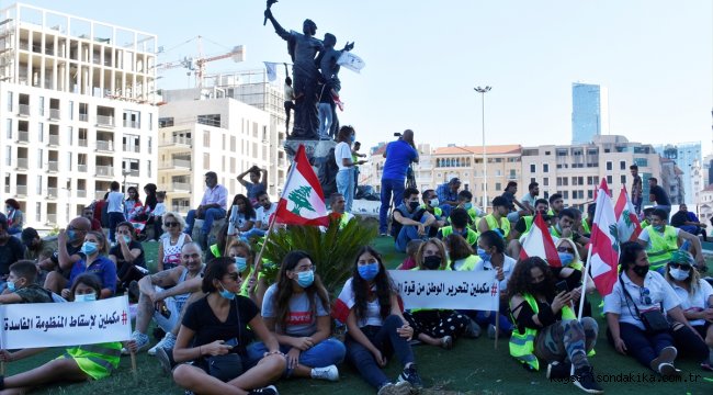 Lübnan'da göstericiler 17 Ekim protestolarının birinci yılında yine sokaklarda