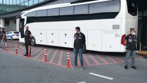 Medipol Başakşehir'in rakibi Paris Saint-Germain, İstanbul'a geldi