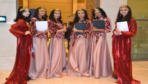 Mehmet Bozdağ'ın yapımcılığını üstlendiği "Celaleddin Harezmşah" dizisinin galası Özbekistan'da yapıldı