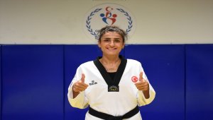Milli tekvandocu Hatice Kübra İlgün olimpiyatlara iddialı hazırlanıyor