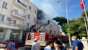 Muğla'da apartman dairesinde çıkan yangın hasara yol açtı