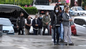 Muğla'da sahte içki operasyonunda yakalanan 7 şüpheli adliyeye sevk edildi