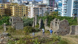 Naula Antik Kenti'nde çevre temizliği çalışması