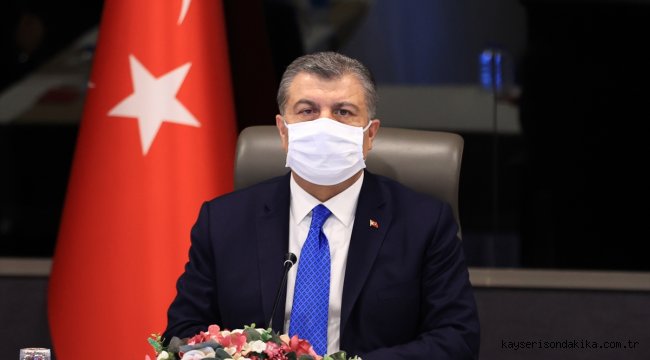 Sağlık Bakanı Koca, İstanbul'da üniversite rektörleri ve tıp fakültesi dekanlarıyla buluştu
