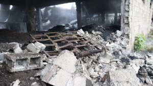 Sakarya'da kauçuk fabrikasında çıkan yangın söndürüldü