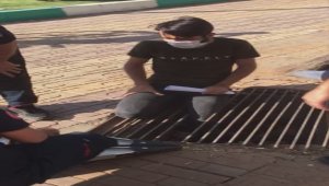 Şanlıurfa'da ayağı mazgala sıkışan genci itfaiye kurtardı