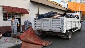 Sivas'ta Valilik ve Belediye, Kovid-19 belirtileri taşıyan yaşlı kadın için seferber oldu 