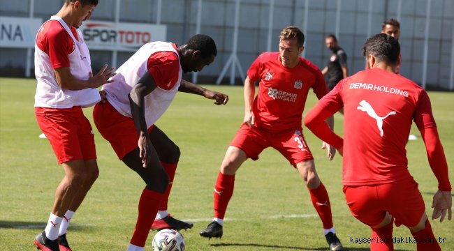 Sivasspor'da Kayserispor maçı hazırlıkları sürüyor
