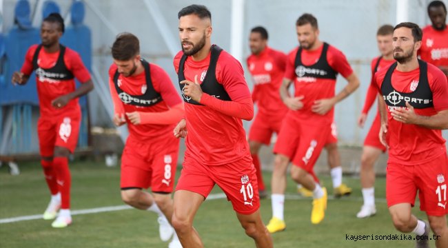 Sivasspor'da Kayserispor maçı hazırlıkları sürüyor
