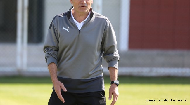 Sivasspor Teknik Direktörü Rıza Çalımbay, Villarreal maçında takımına güveniyor