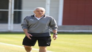 Sivasspor Teknik Direktörü Rıza Çalımbay, Villarreal maçında takımına güveniyor