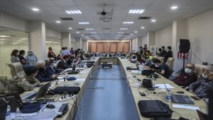 TBMM Başkanı Şentop, İzmir'deki deprem bölgesinde çalışmalarla ilgili bilgi aldı: