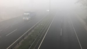 Tekirdağ'da sis ve pus nedeniyle trafik akışı olumsuz etkilendi 